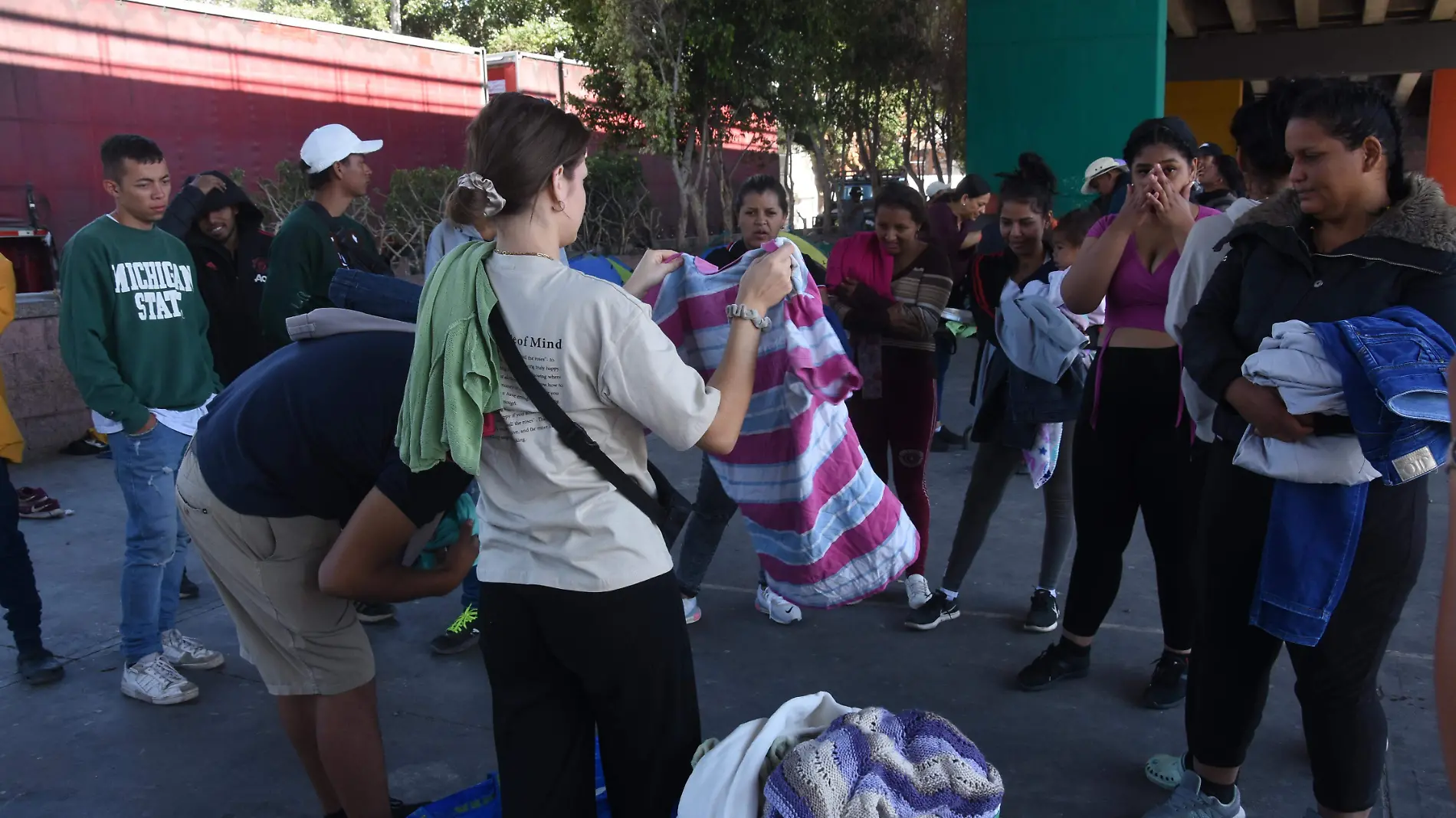 MIGRANTES APOYO JESUS GTZ EL SOL DE IRAPUATO (5)